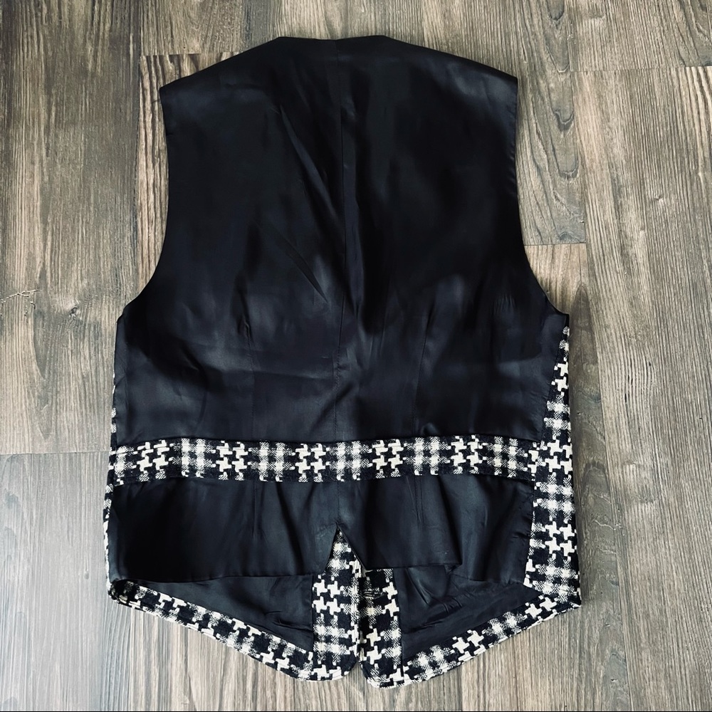 Adolfo International Vintage Wool Black and White Geometric Vest - Picture 3 of 15